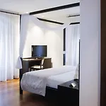Hotel Palacio De Meras 4*