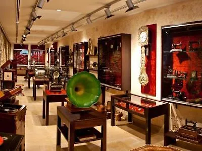 Hotel Palacio De Meras 4*