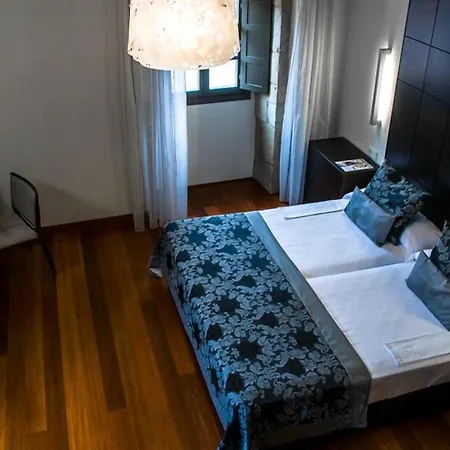 Palacio De Meras Hotel