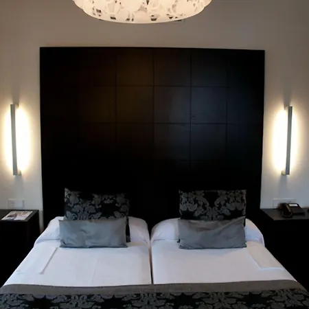 Hotel Palacio De Meras