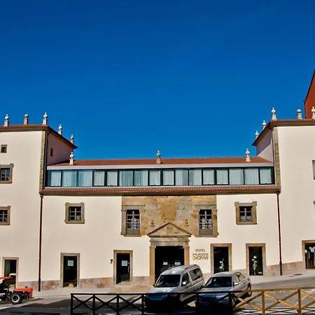 Palacio De Meras