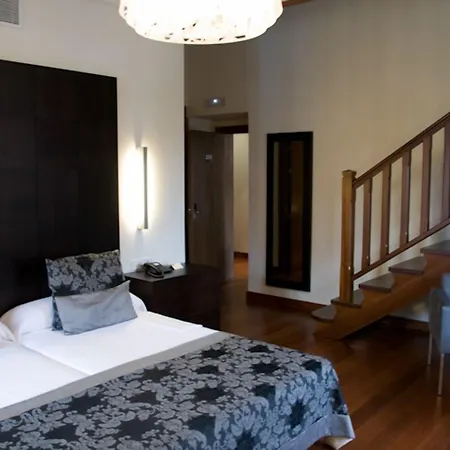 Hotel Palacio De Meras Tineo