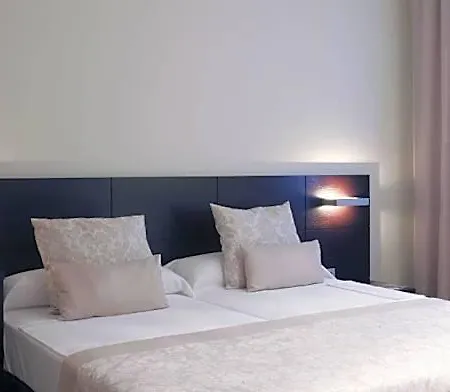 Palacio De Meras 4*