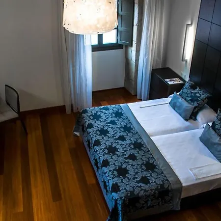 Palacio De Meras 4*