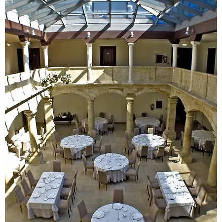 Palacio De Meras 4*