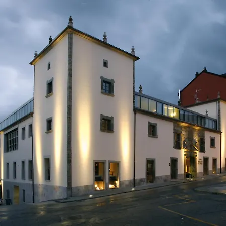 Palacio De Meras فندق