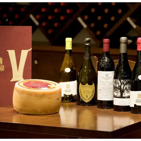 Palacio De Meras Hotel Tineo