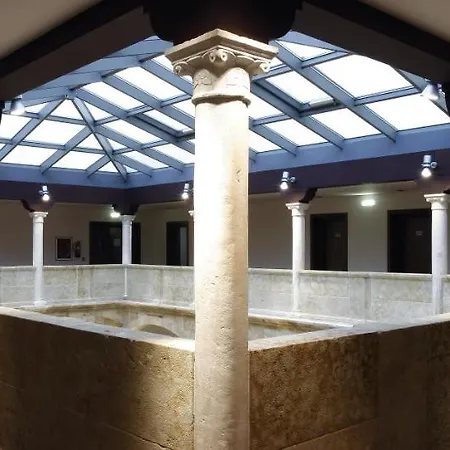 Palacio De Meras فندق