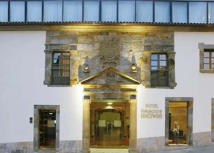 Palacio De Meras