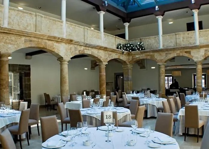 Hotel Palacio De Meras Tineo