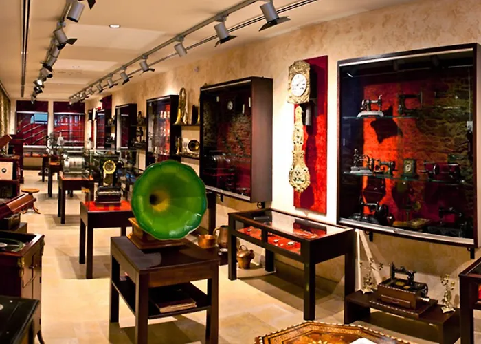 Hotel Palacio De Meras Tineo