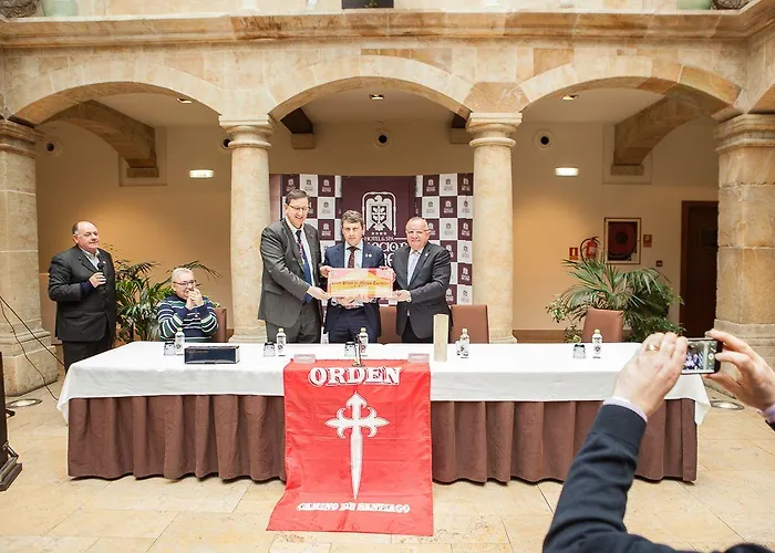 Palacio De Meras Hotel