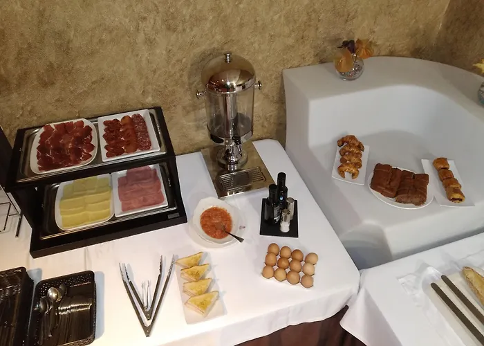 Hotel Palacio De Meras Tineo