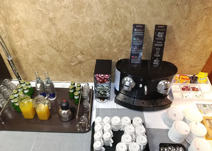 Palacio De Meras Tineo