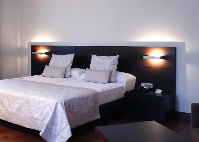 Palacio De Meras Hotel Tineo