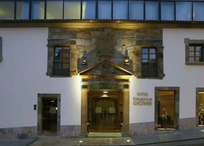 Hotel Palacio De Meras 4*
