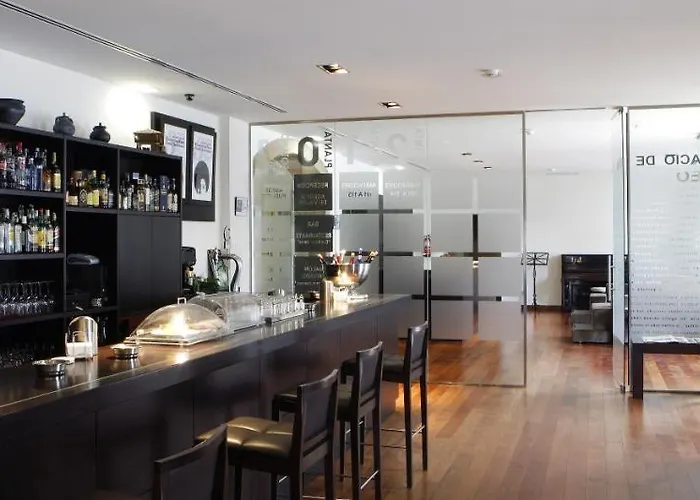 Hotel Palacio De Meras 4*